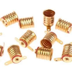 Fattning fyrir E10 perur í lampatæki